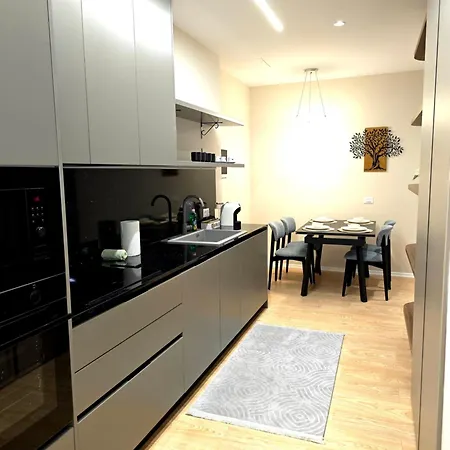Apartment Blloku Living Tirana